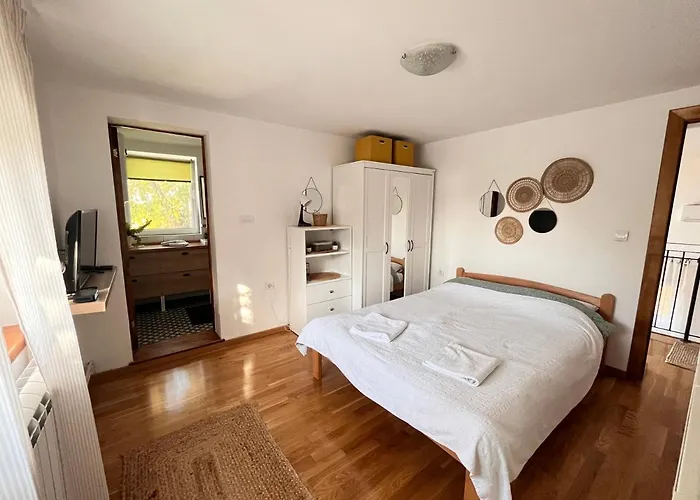 Blizu Beograda - My Family * Bacevac